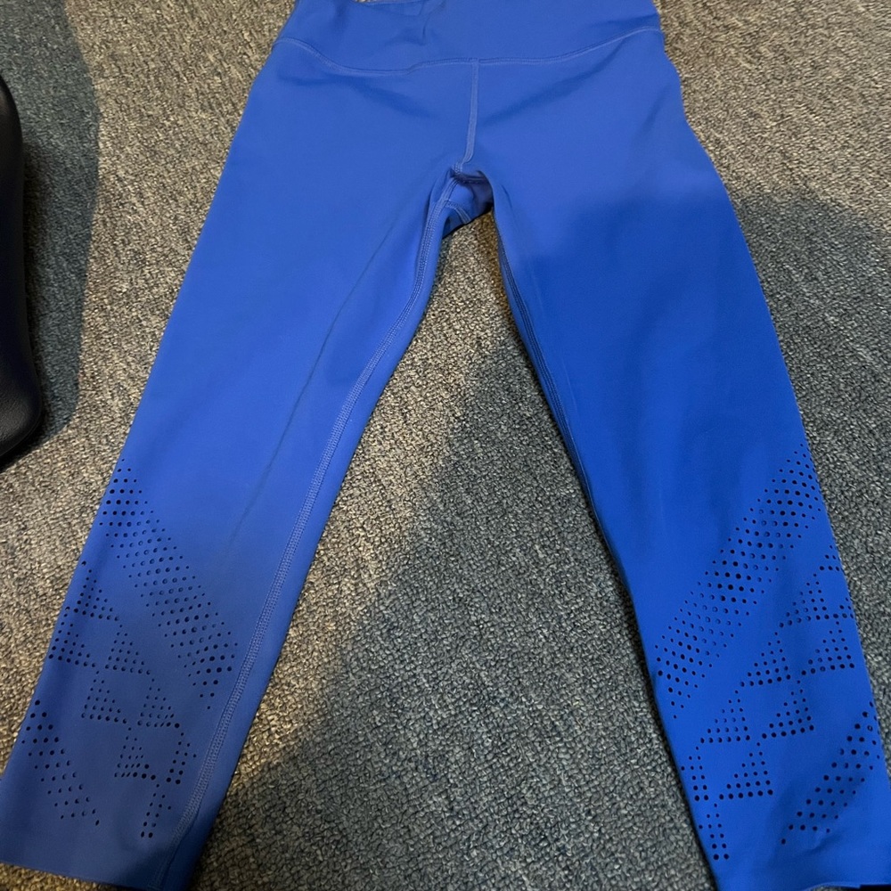 Athleta girl size 8-10  blue leggings